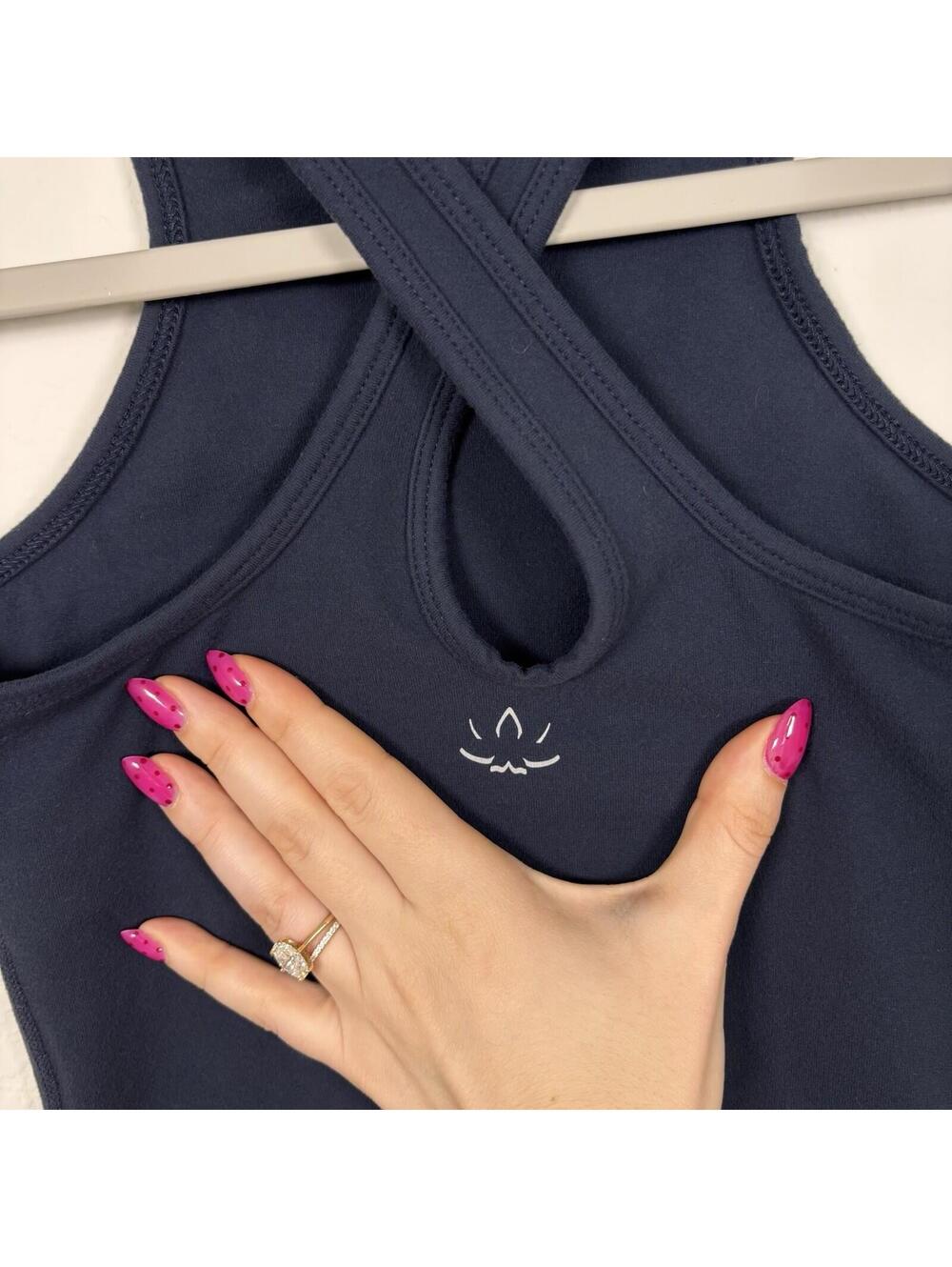 Beyond Yoga Under Lock & Keyhole Tank Top XS Navy Built in Shelf Bra Crisscross - Picture 3 of 7